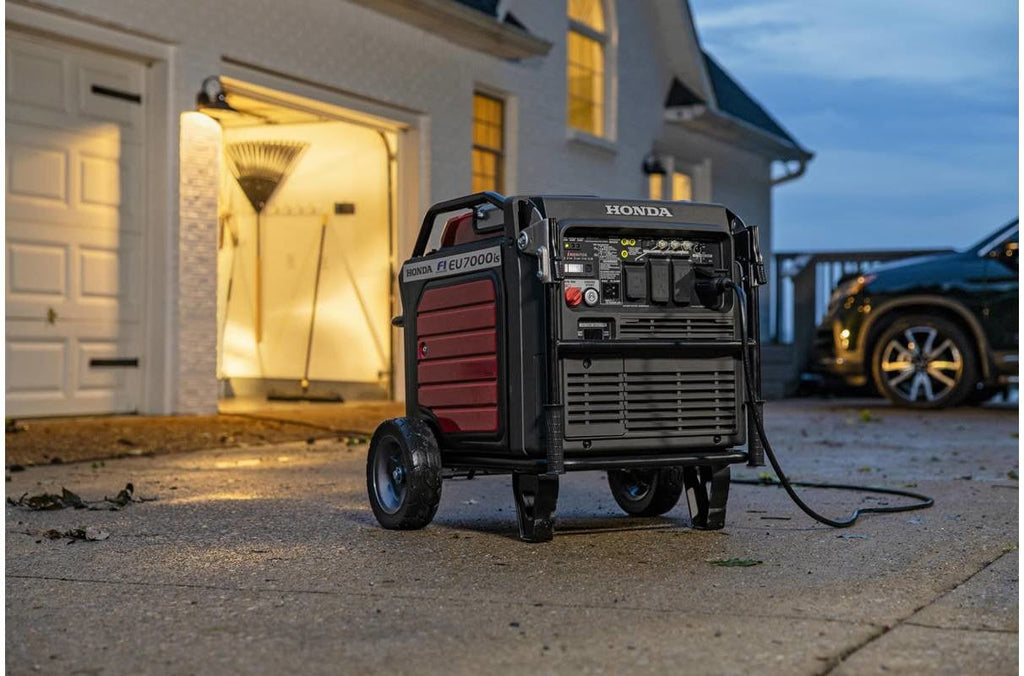 Honda EU7000iS 7000 watt 120/240V inverter generator with CO-MINDER™
