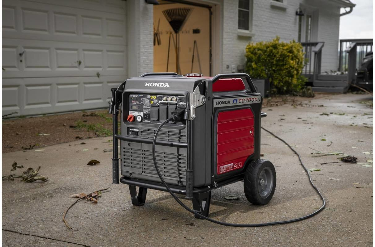 Honda EU7000iS 7000 watt 120/240V inverter generator with CO-MINDER™